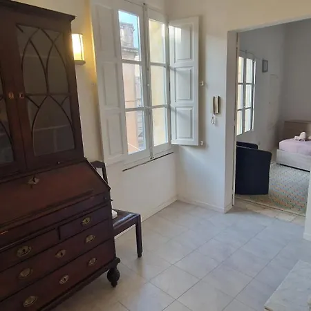 بيت للعطل Townhouse In The Heart Of
