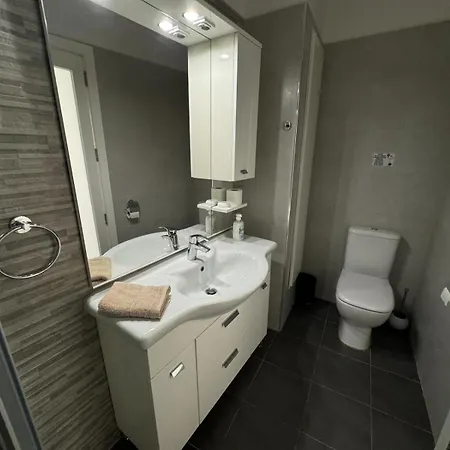 Townhouse In The Heart Of بيت للعطل ربات
