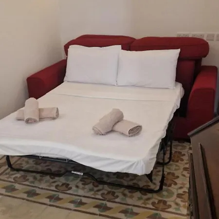 Townhouse In The Heart Of Nyaraló Rabat