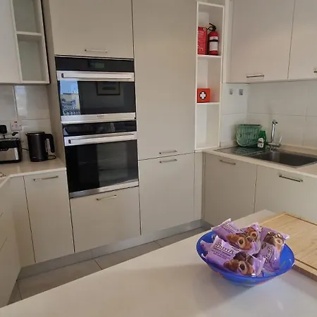 Nyaraló Townhouse In The Heart Of