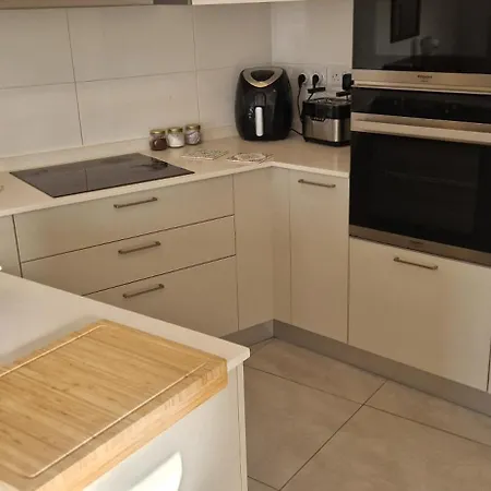 Сasa de vacaciones Townhouse In The Heart Of *