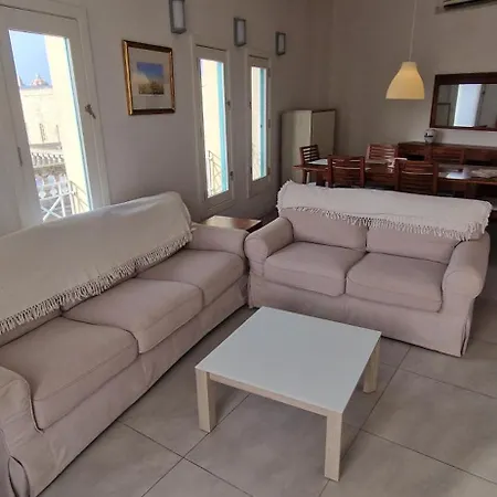 Townhouse In The Heart Of Nyaraló Rabat