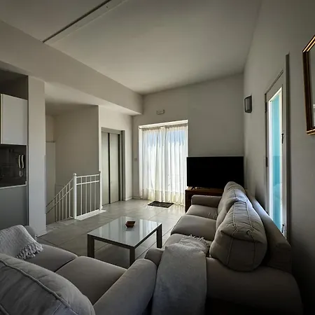 Townhouse In The Heart Of Nyaraló *